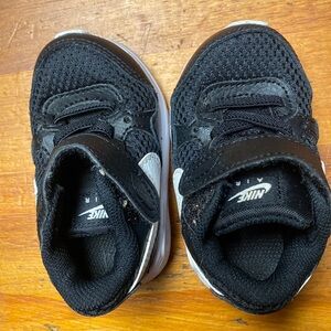 Nike Kids Black and White Sneakers